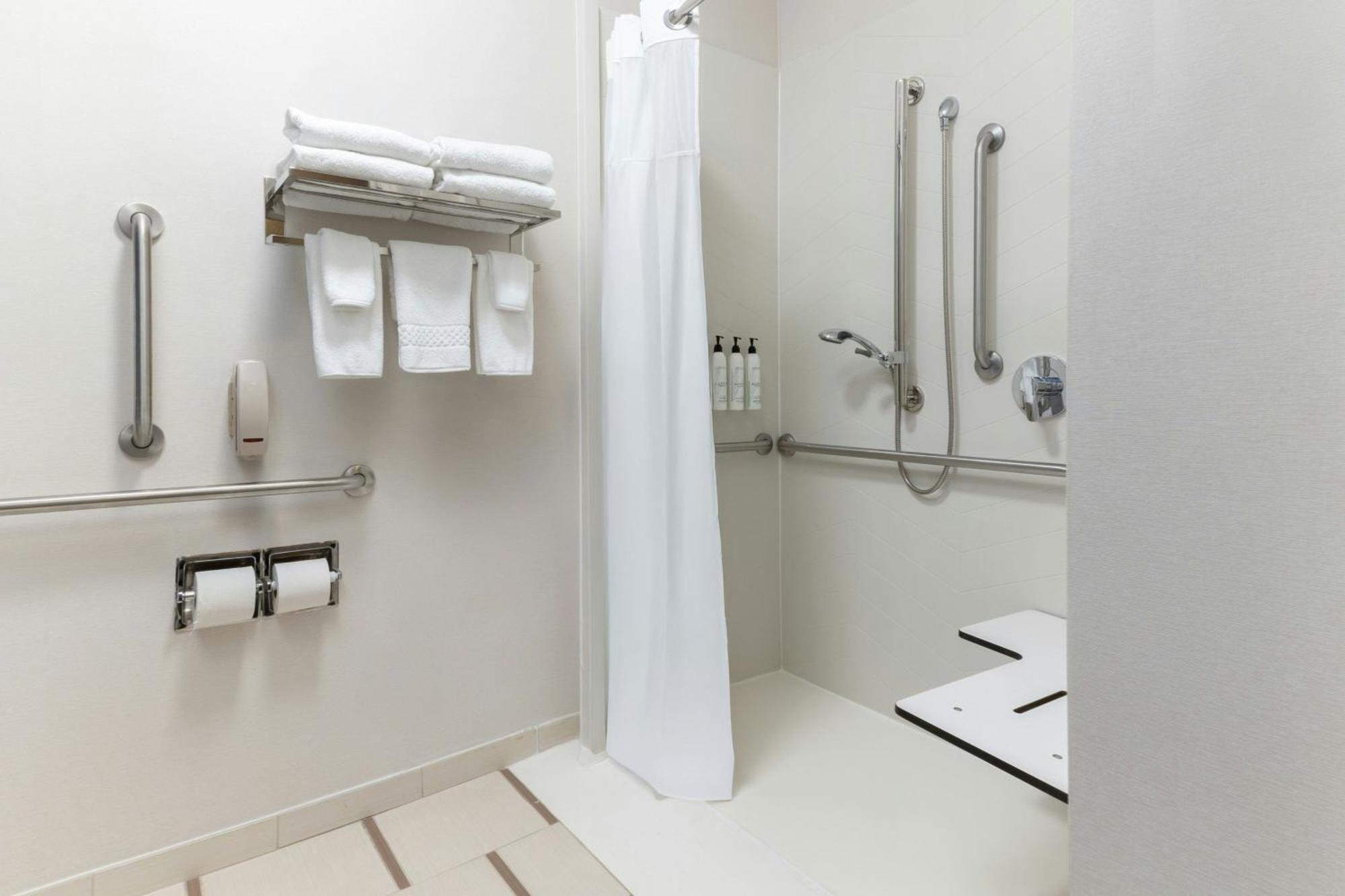 Fairfield Inn And Suites By Marriott Cincinnati Eastgate Buitenkant foto