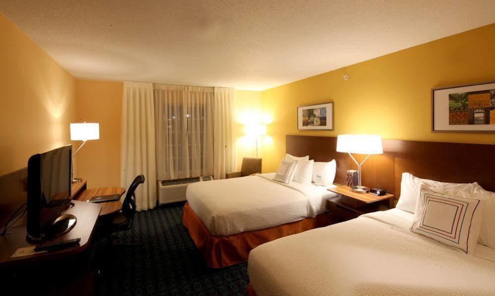 Fairfield Inn And Suites By Marriott Cincinnati Eastgate Buitenkant foto